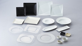 デザイン食器の写真